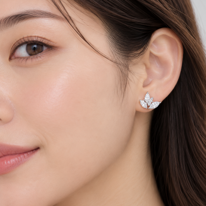 Éclore Fan Stud Earrings (MG420)
