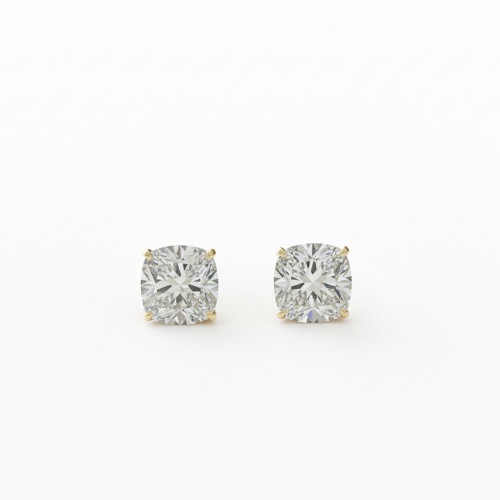 Cushion cut Stud and Round cut Back (MG2003)