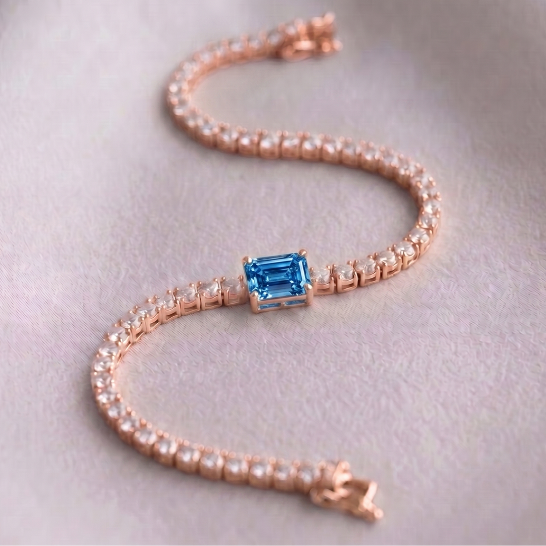 Signature Center Tennis Bracelet : Blue Diamond Emerald-Cut (MG267)
