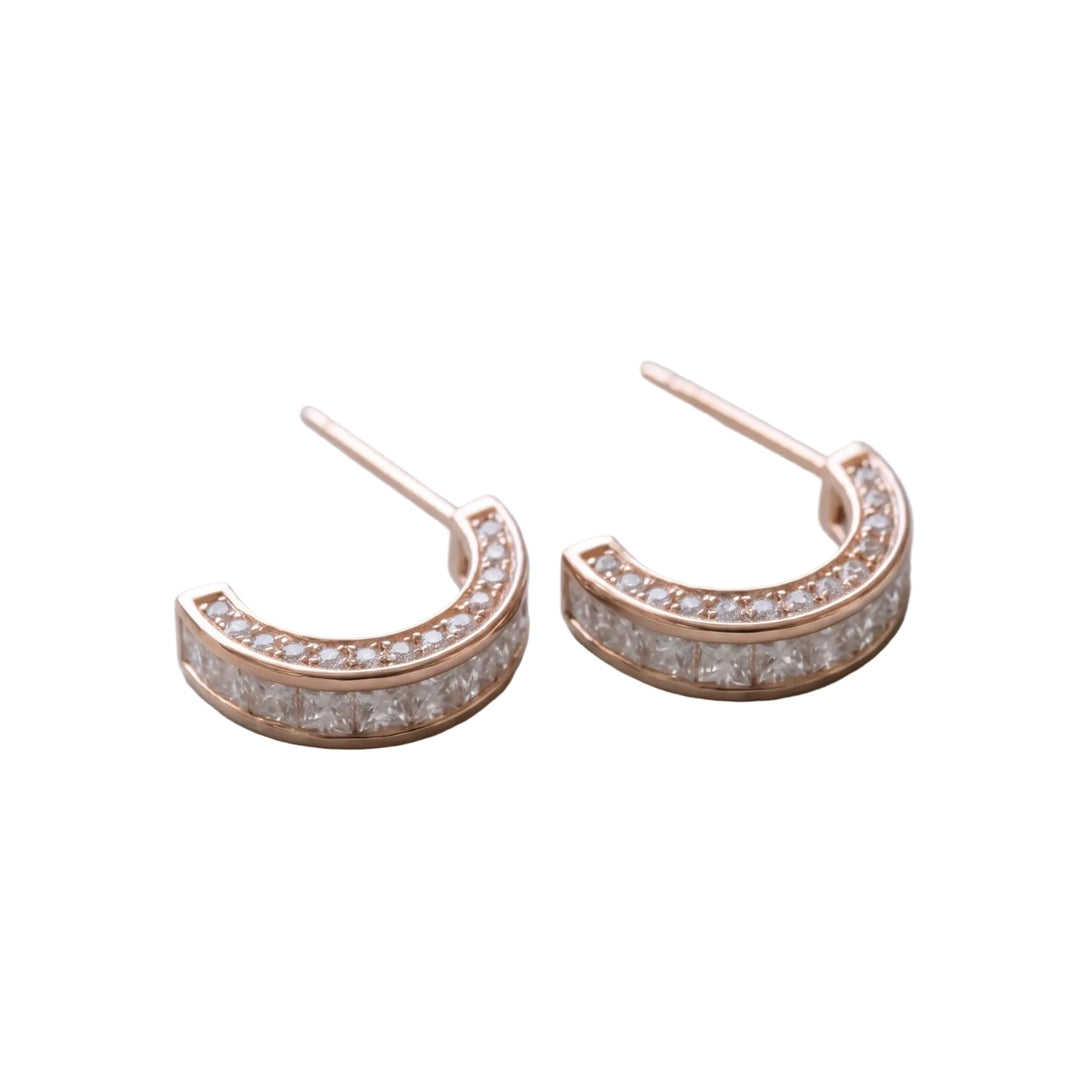 Brilliance Curve Studs (MG484)