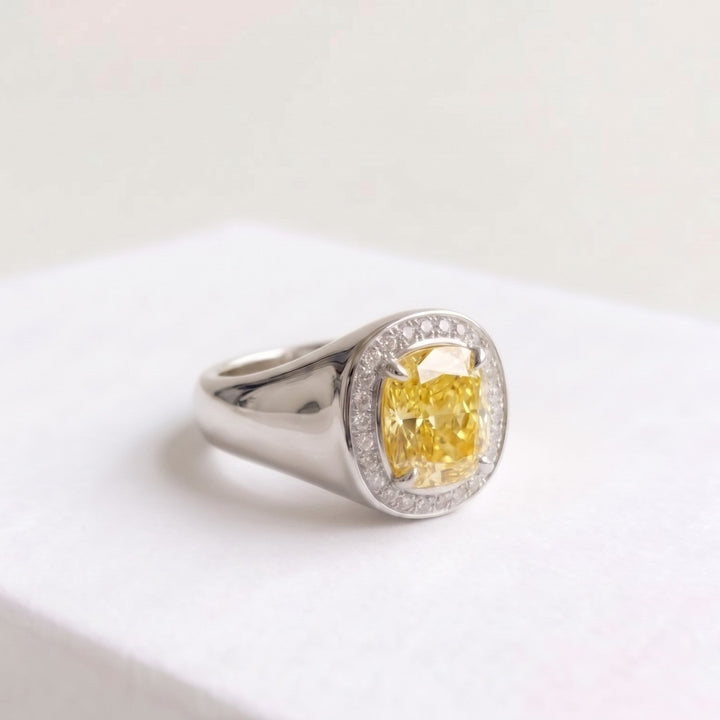 Petite Éclat Yellow Pinky Ring (MG486)
