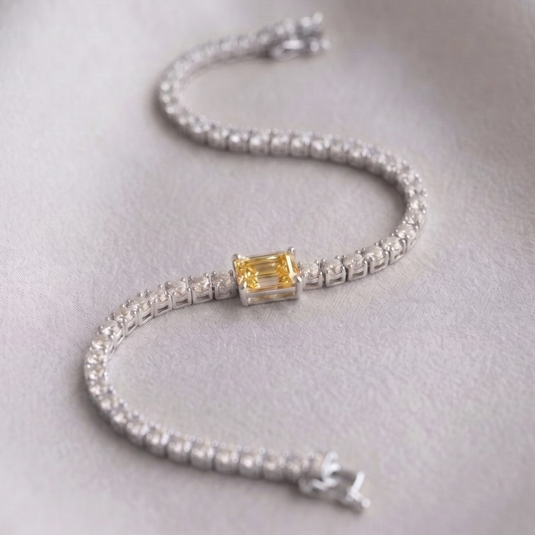 Signature Center Tennis Bracelet : Yellow Diamond Emerald-Cut (MG263)