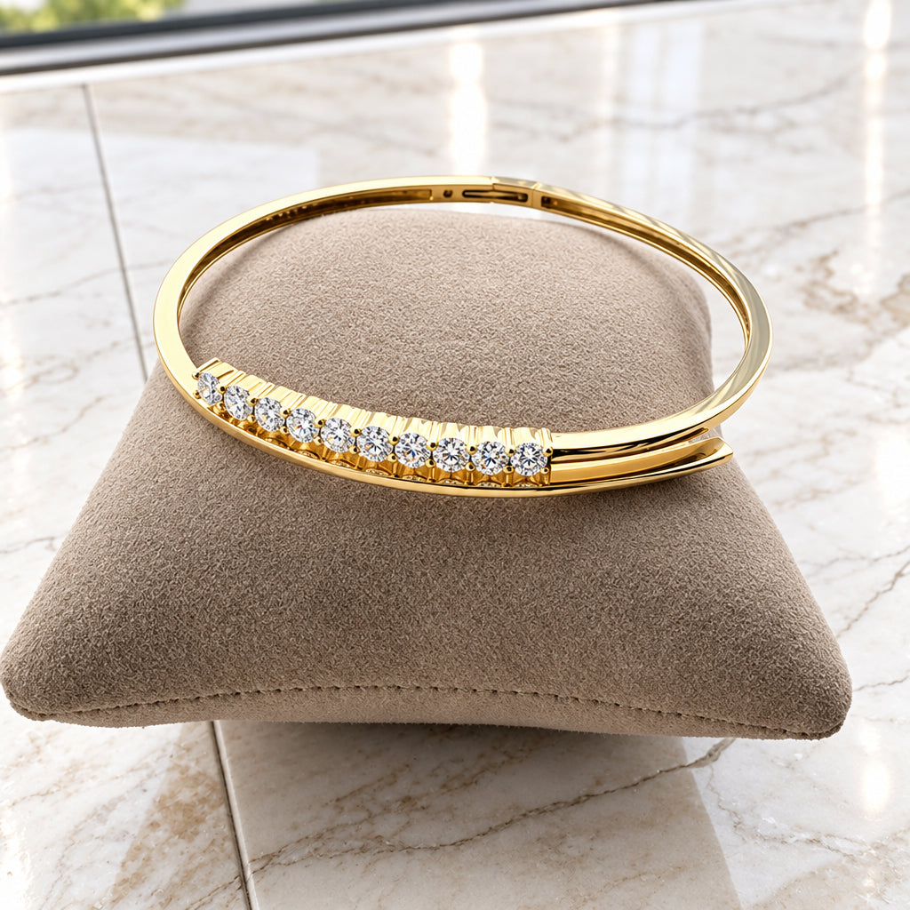 White Liora : Liora Bangle Collection (MG226)