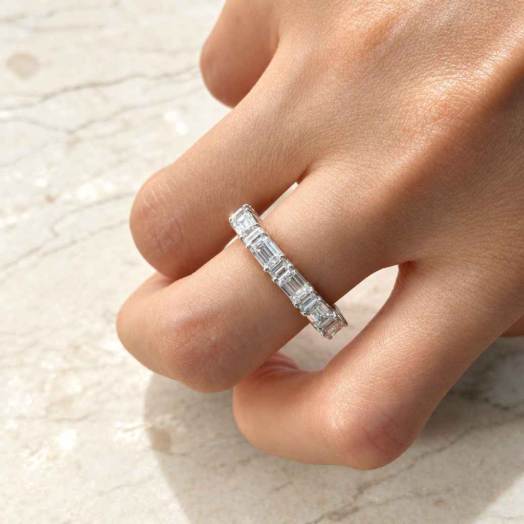 Emerald Line Ring (MG245)