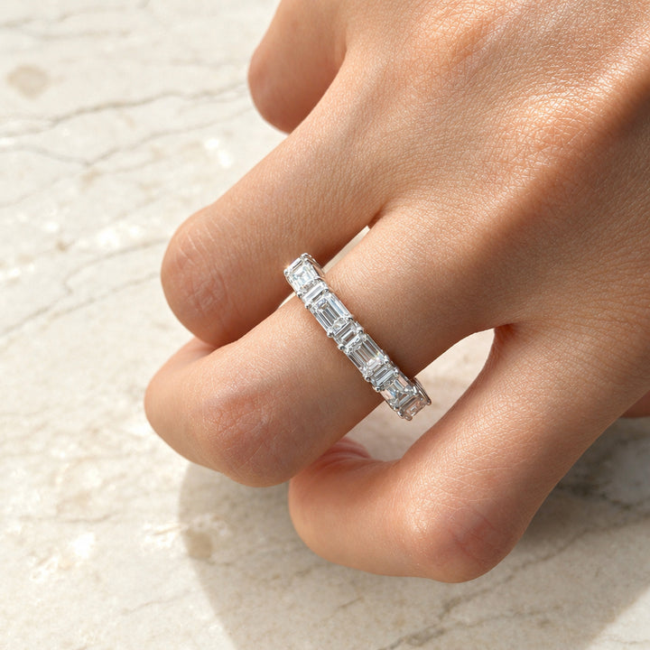 Emerald Line Ring (MG245)