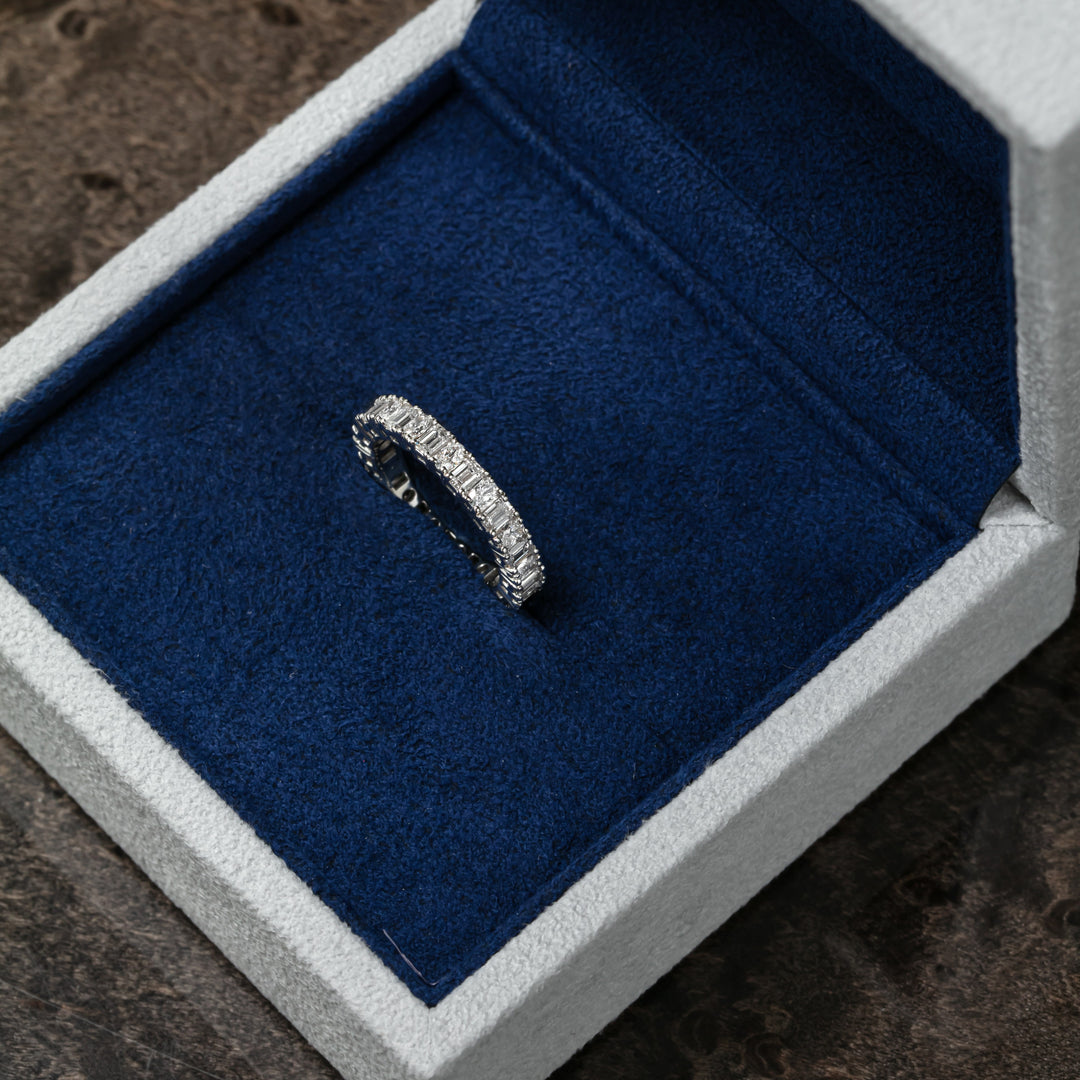 Emerald Oval Rhythm Eternity Ring (MG246)