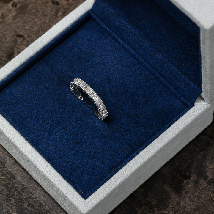 Emerald Oval Rhythm Eternity Ring (MG246)