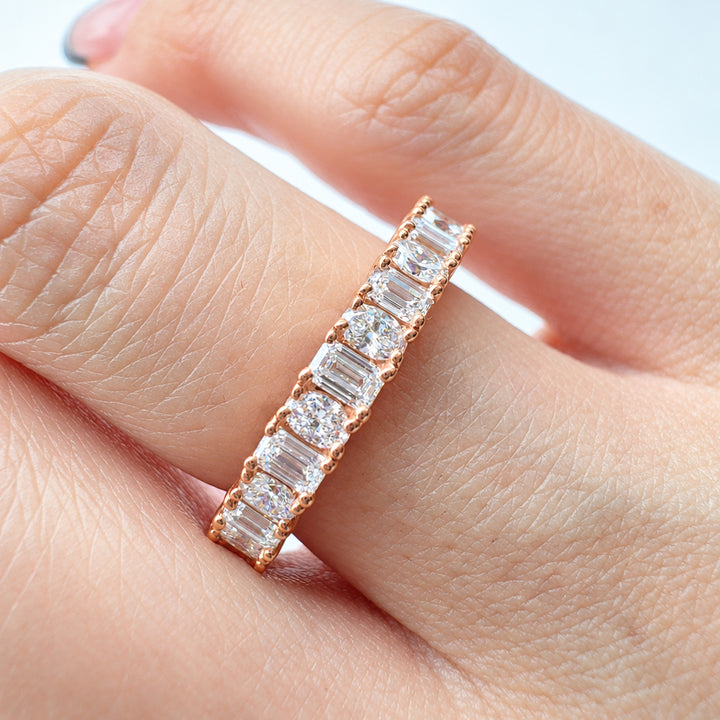 Emerald Oval Rhythm Eternity Ring (MG246)