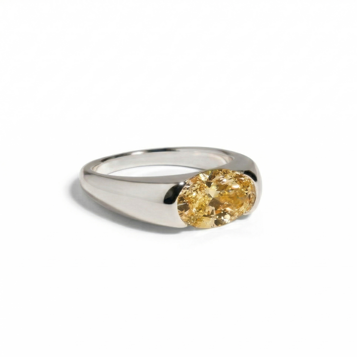 Aurelia Oval Ring-Yellow Diamond (MG132)
