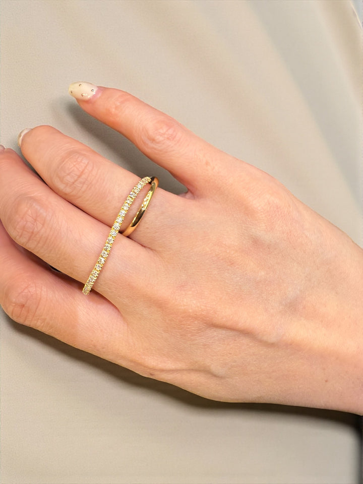 18K gold pavé lab diamond two-finger connector ring — M Grace Jewelry