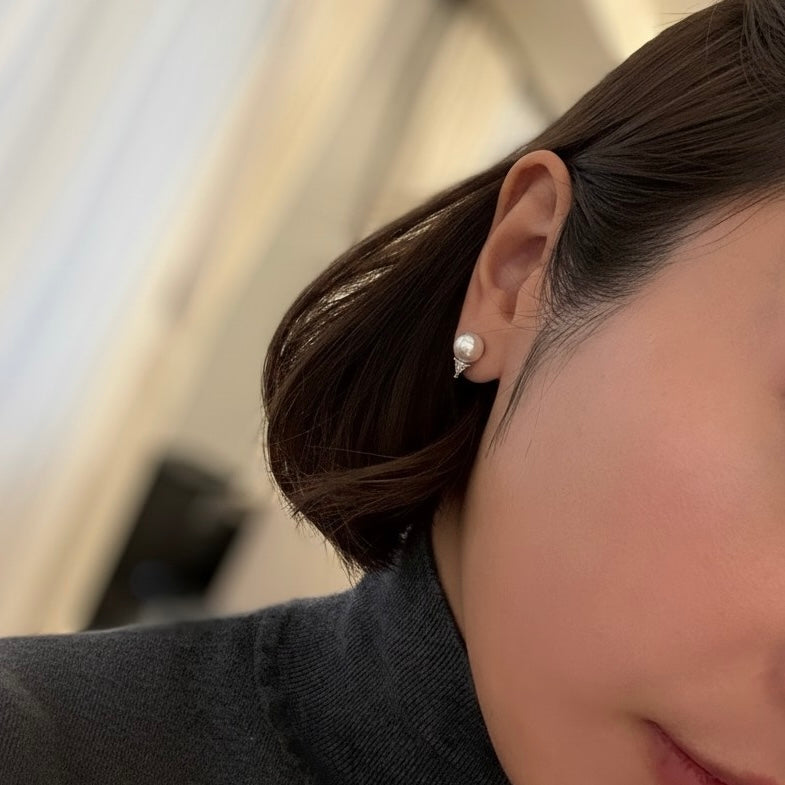 Platinum pearl and trillion-cut diamond stud earrings — M Grace Jewelry